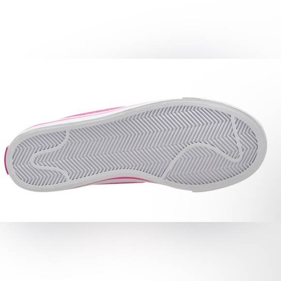 NWOB Nike Court Legacy Big Kids’ Shoes size 4 - Picture 3 of 4